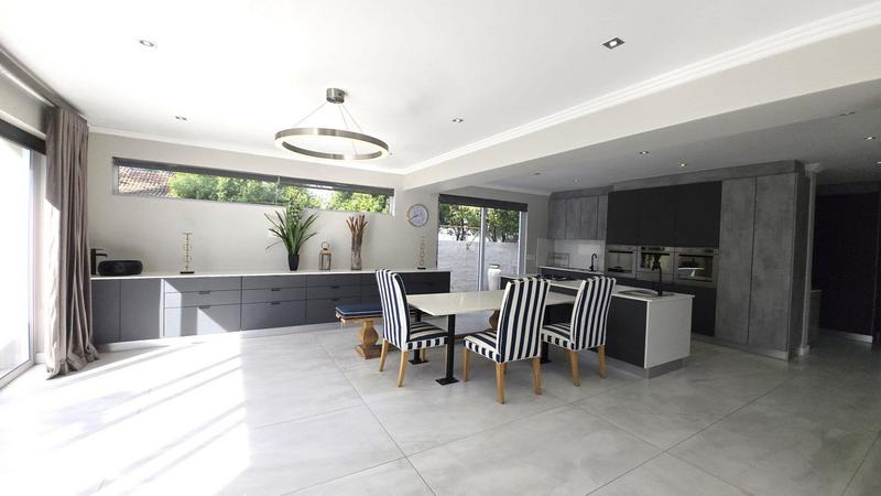5 Bedroom Property for Sale in The Islands Estates North West